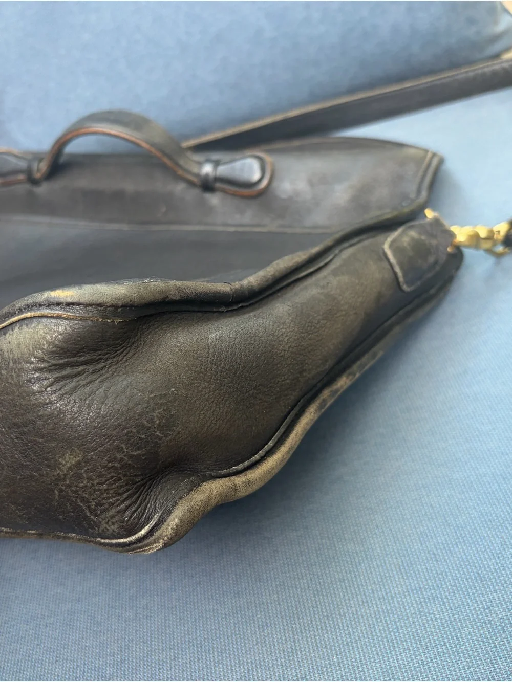 Vintage coach Lexington 5265 leather turn lock messenger briefcase